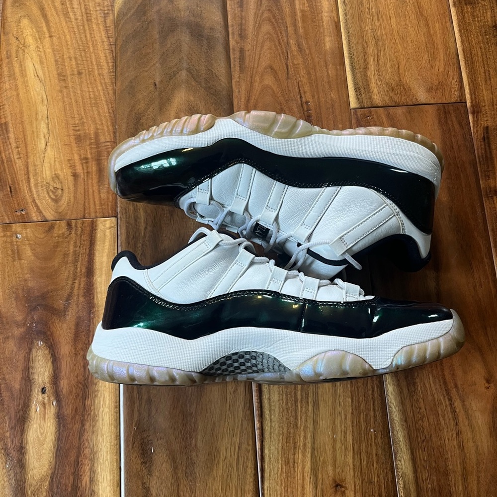 Jordan 11 Emerald Green Low